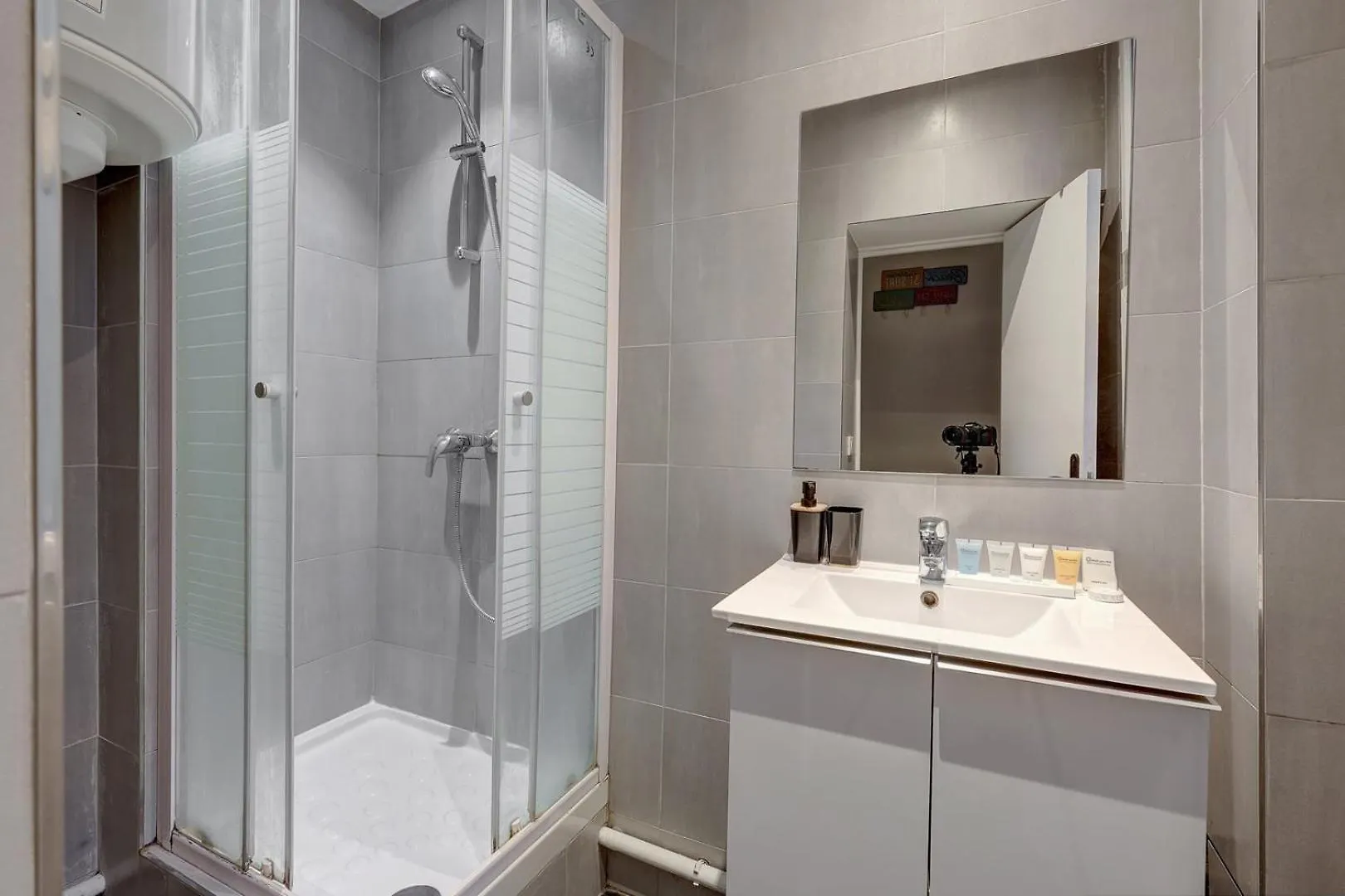 Apartment 583 Folie Pigalle - Cozy Studio Quartier Pigalle Paris France