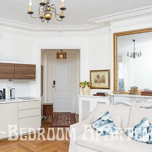 Eiffel Tower View Bed & Breakfast