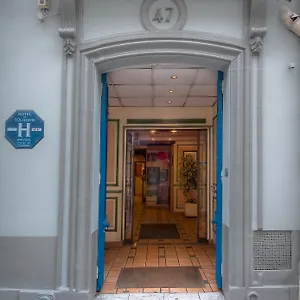 Le Faubourg Opera Paříž