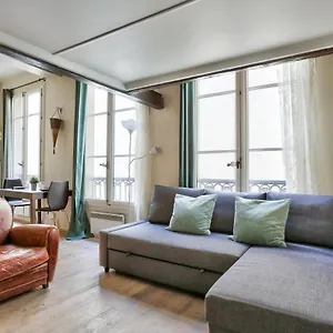 Apartment Mezzanine Quartier Luxembourg Free Netflix, Paris