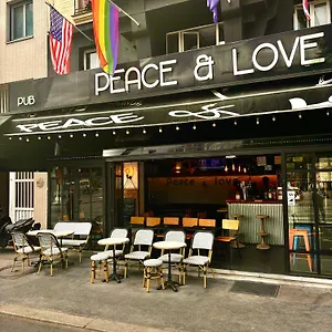 Peace & Vandrarhem